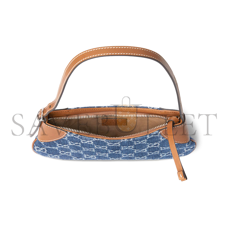GUCCI GG EMBLEM SMALL SHOULDER BAG 820696 (20*13*2cm)